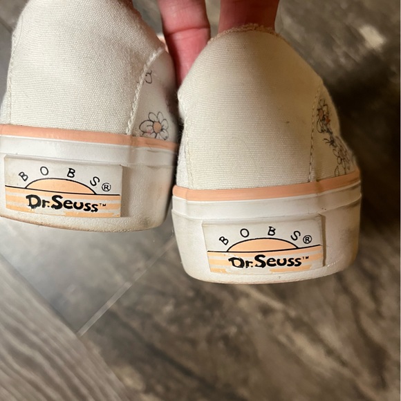 Bobs - Picture 5 of 8